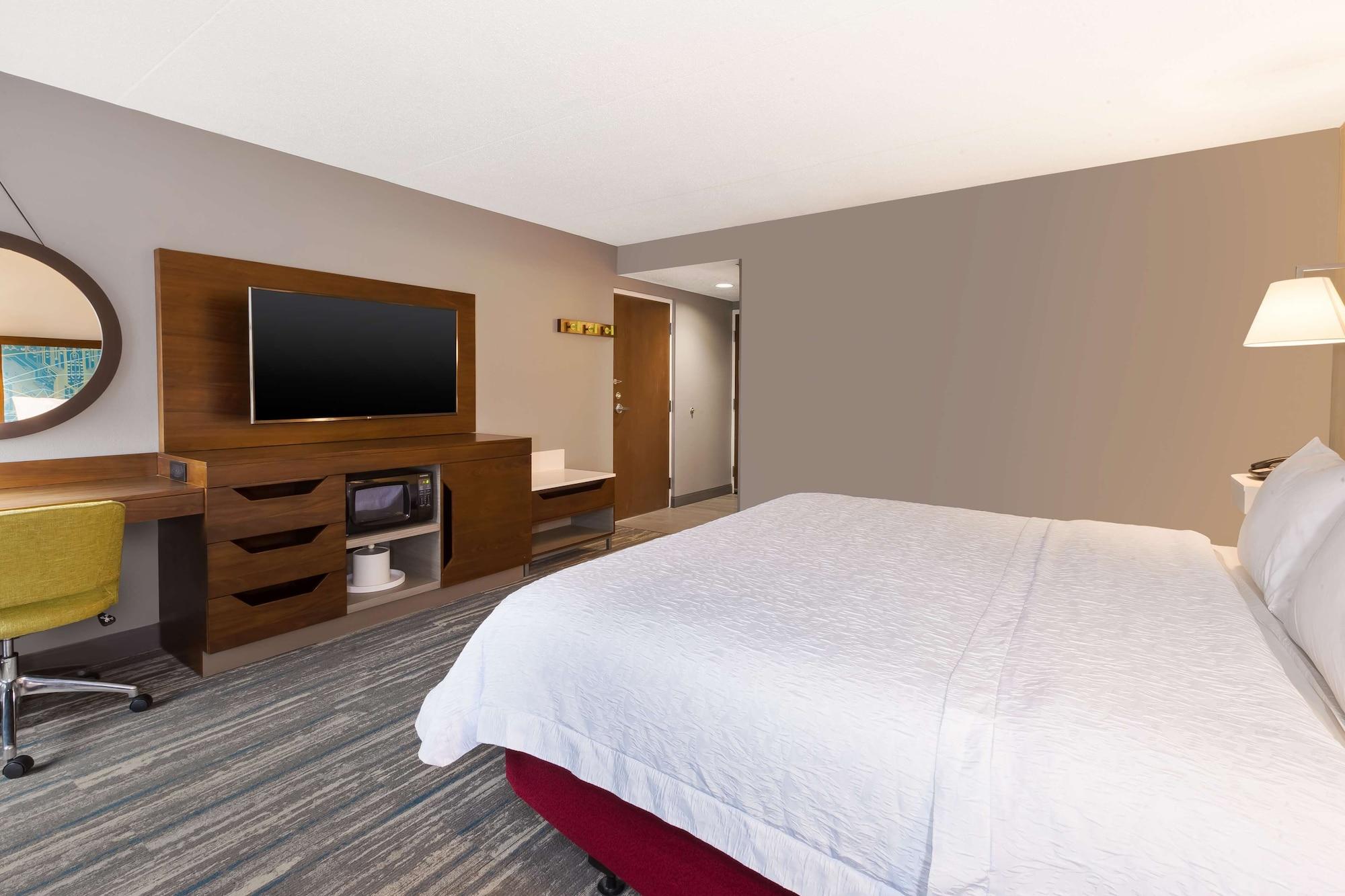 Hampton Inn Traverse Stadt Exterior foto